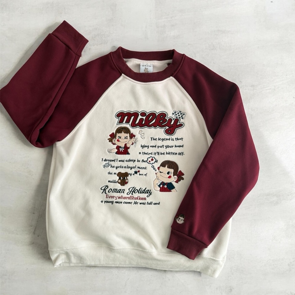 Milky Graphic Fleece Raglan Sweater Cream Burgundy